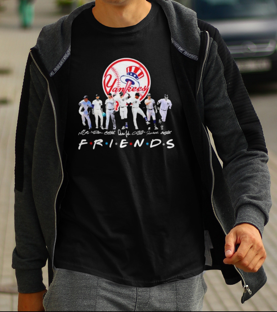 New York Yankees Friends TV Show Style Logo With Baseball Players Signatures T-Shirt