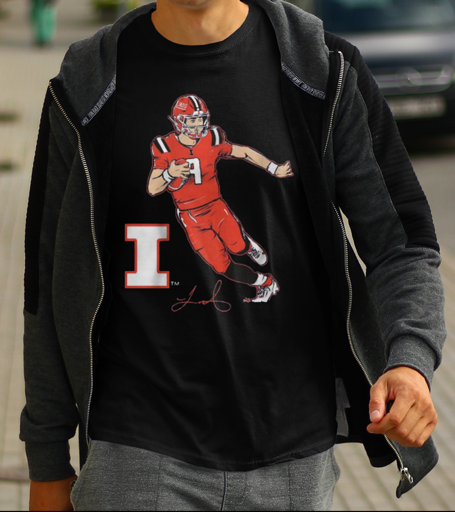 Illinois Football Luke Altmyer Superstar Pose I Logo Signature T-Shirt