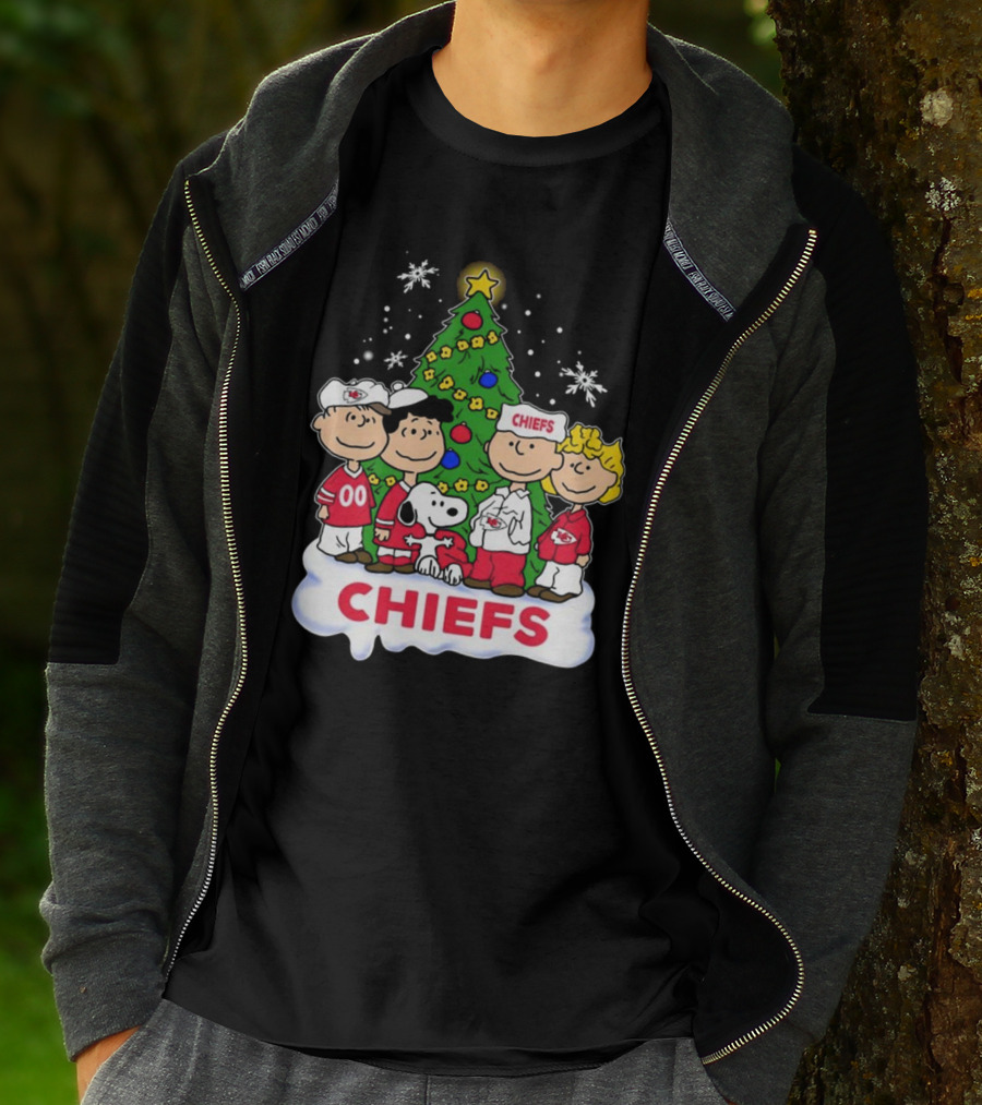 Kansas City Chiefs Snoopy Peanuts Christmas Chiefs Holiday T-Shirt