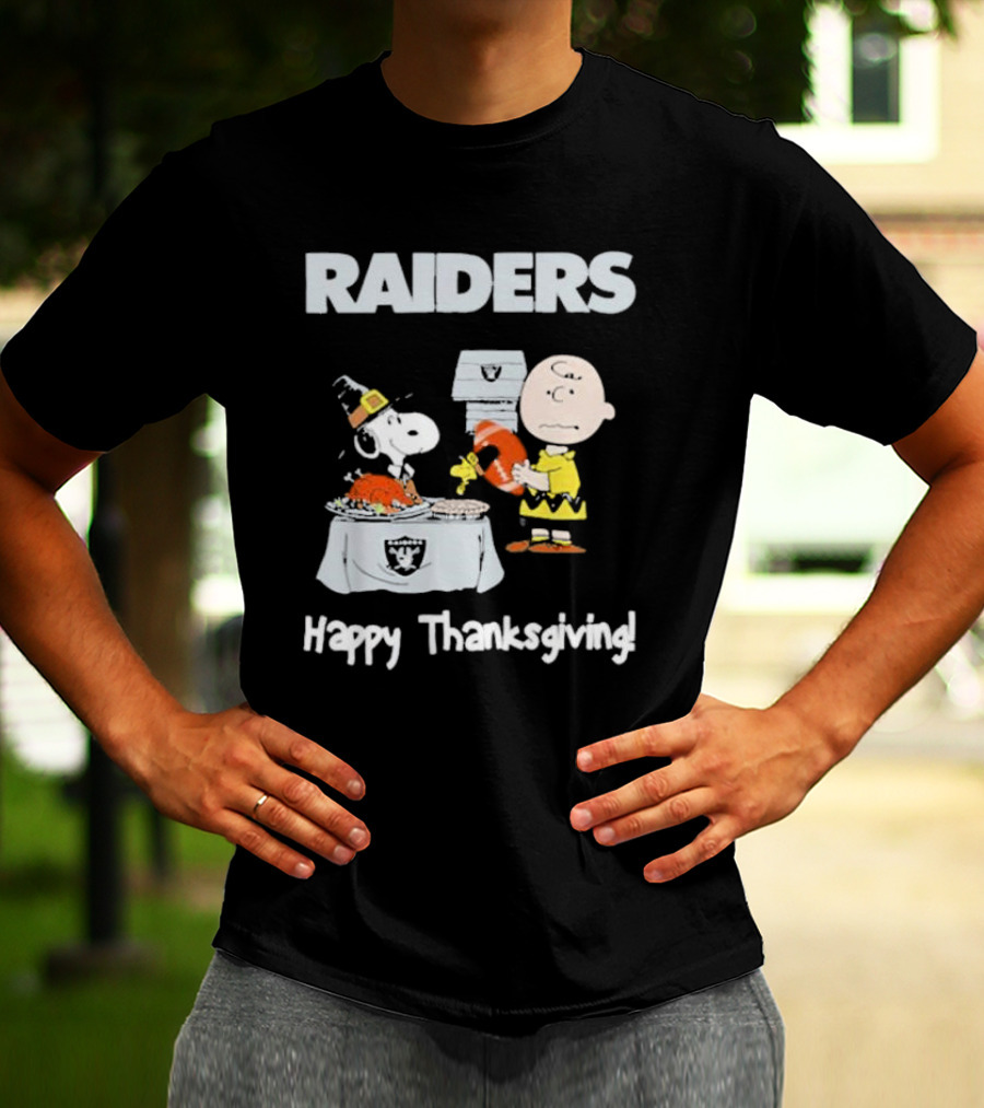 Raiders Charlie Brown Snoopy Happy Thanksgiving T-Shirt