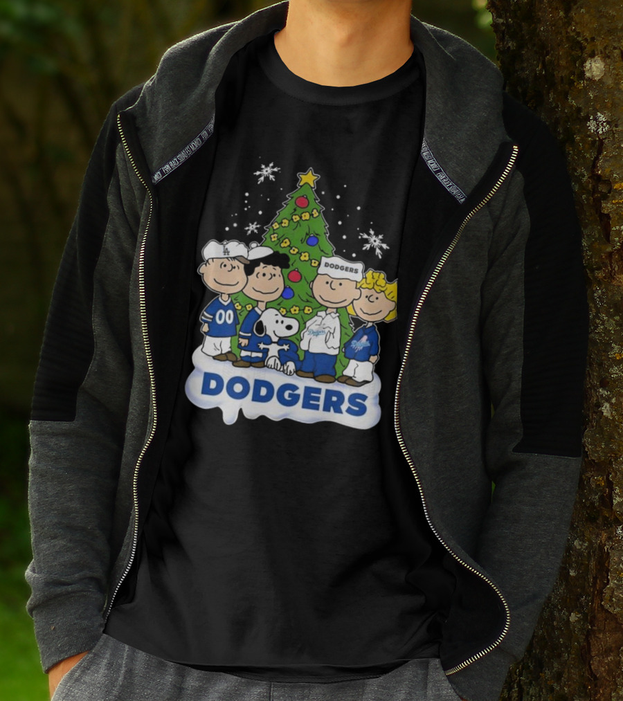 Los Angeles Dodgers Merry Christmas With Snoopy And Peanuts Characters T-Shirt