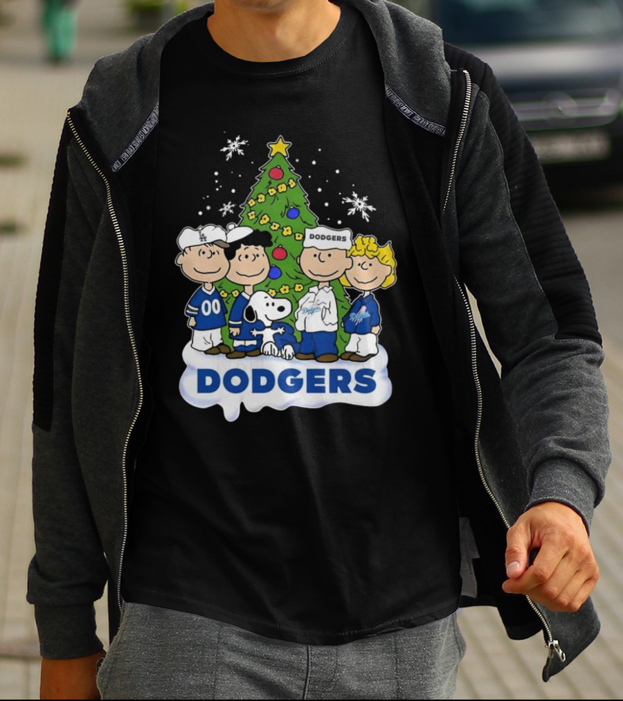 Los Angeles Dodgers Merry Christmas With Snoopy And Peanuts Characters T-Shirt