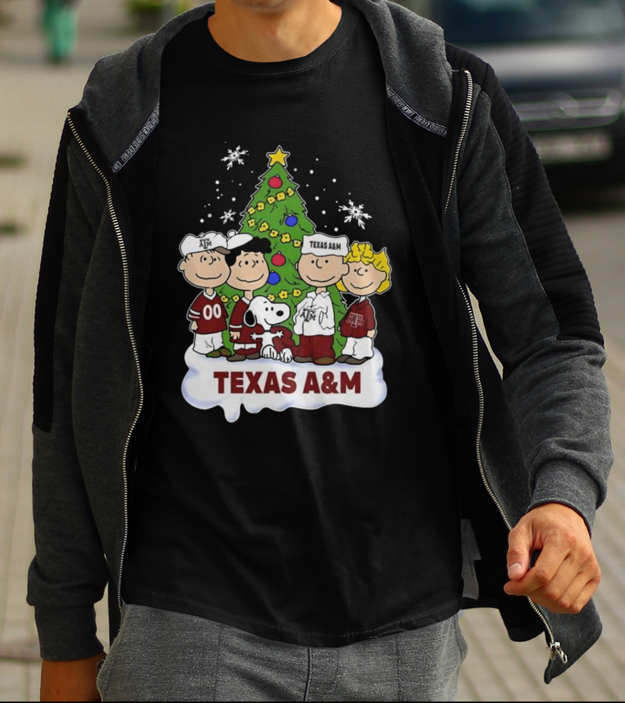 Snoopy And Friends Texas A&M Christmas T-Shirt