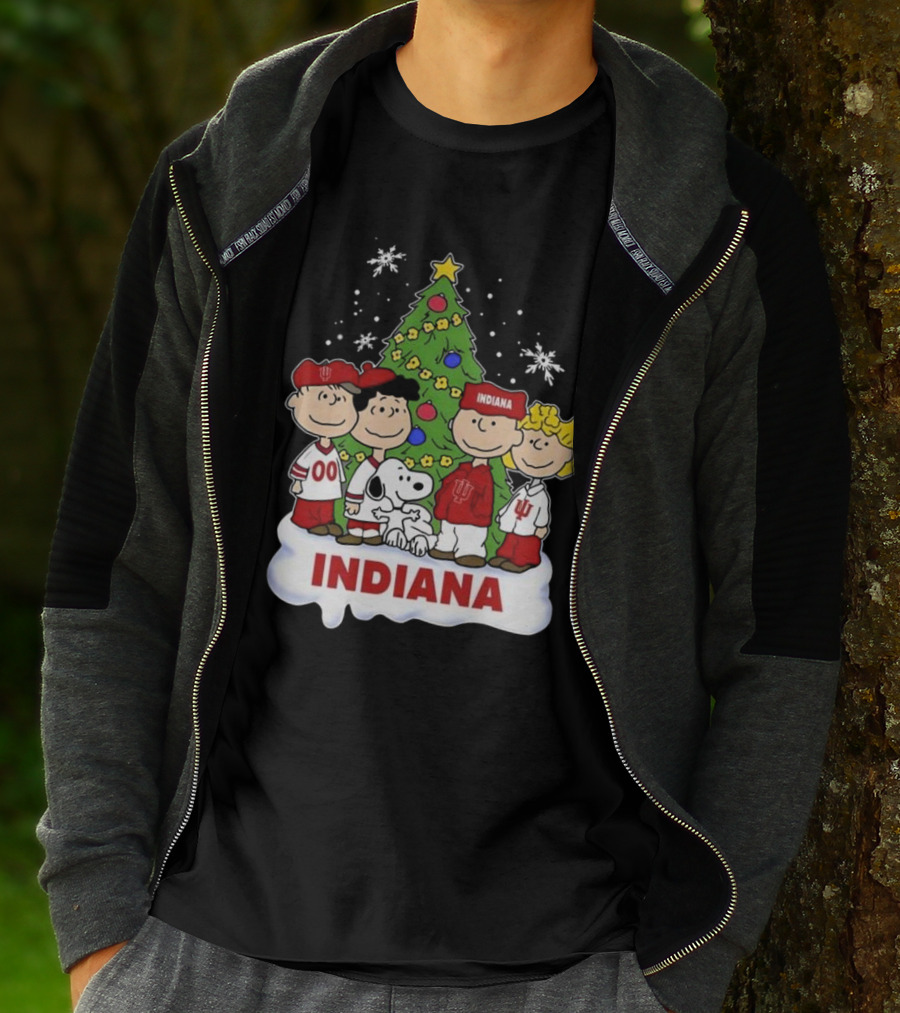 Indiana Hoosiers Snoopy And Friends Christmas Tree Snowflakes T-Shirt