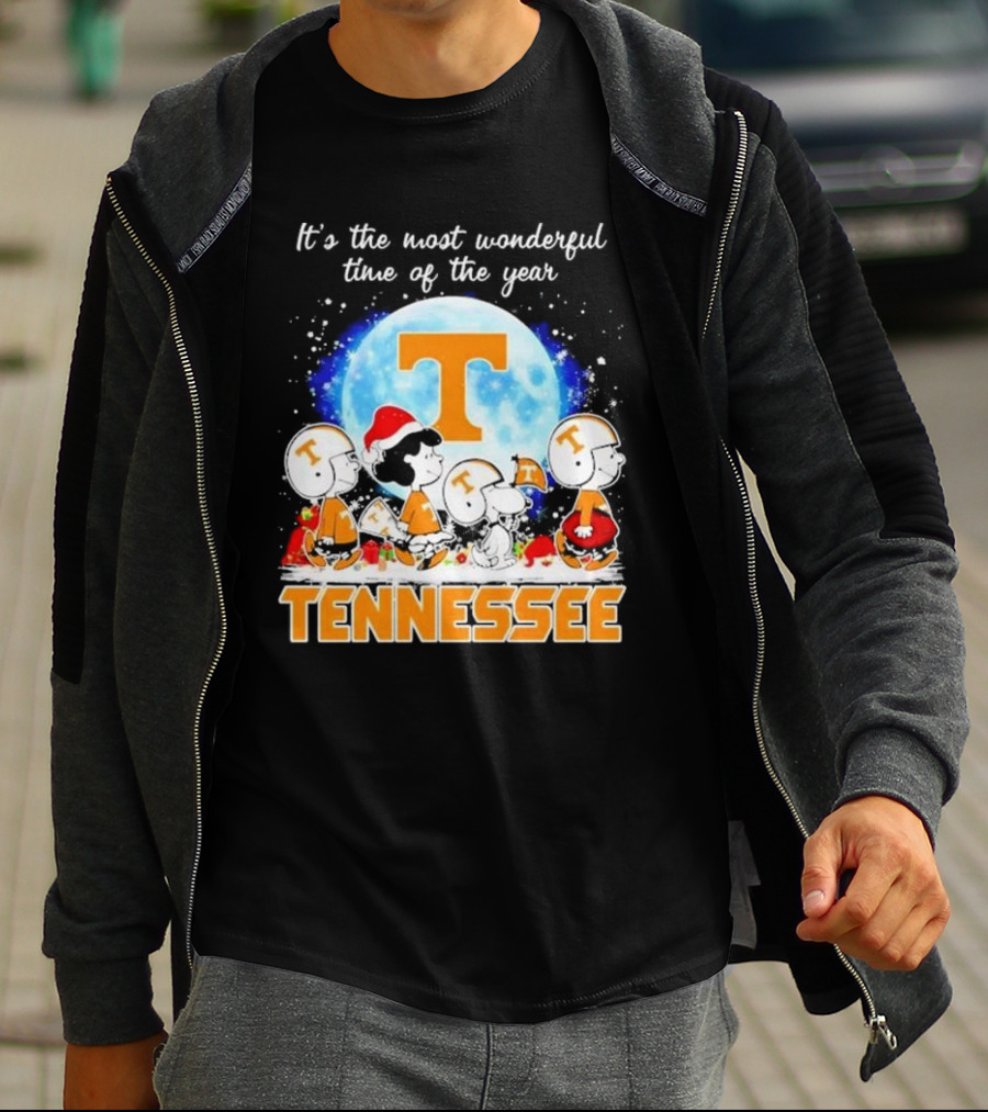 Peanuts Tennessee Volunteers It's The Most Wonderful Time Of The Year Christmas Snoopy Woodstock Lucy Moon T-Shirt