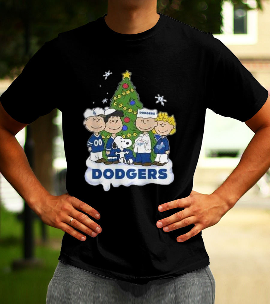 Snoopy And Friends Dodgers Christmas Tree Celebration T-Shirt