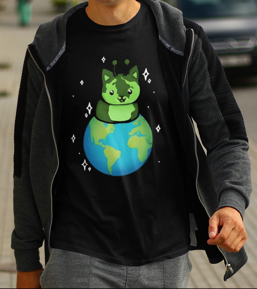 Cult Of Biscuit Alien Biscuit Cat Globe Stars T-Shirt