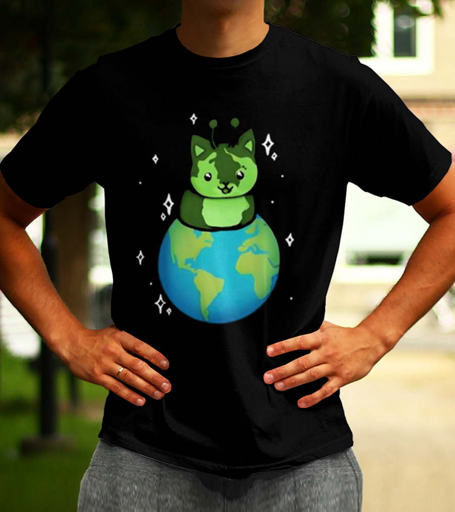 Cult Of Biscuit Alien Biscuit Cat Globe Stars T-Shirt