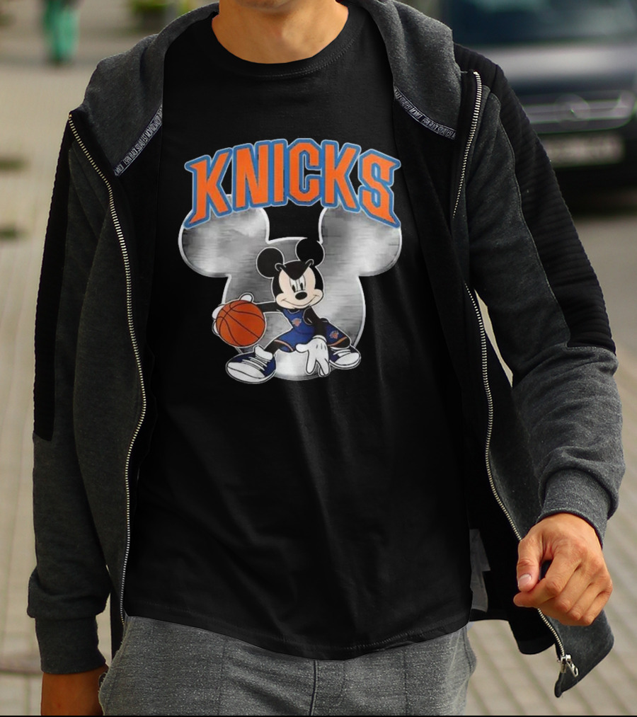 Knicks Mickey Mouse Basketball Christmas T-Shirt