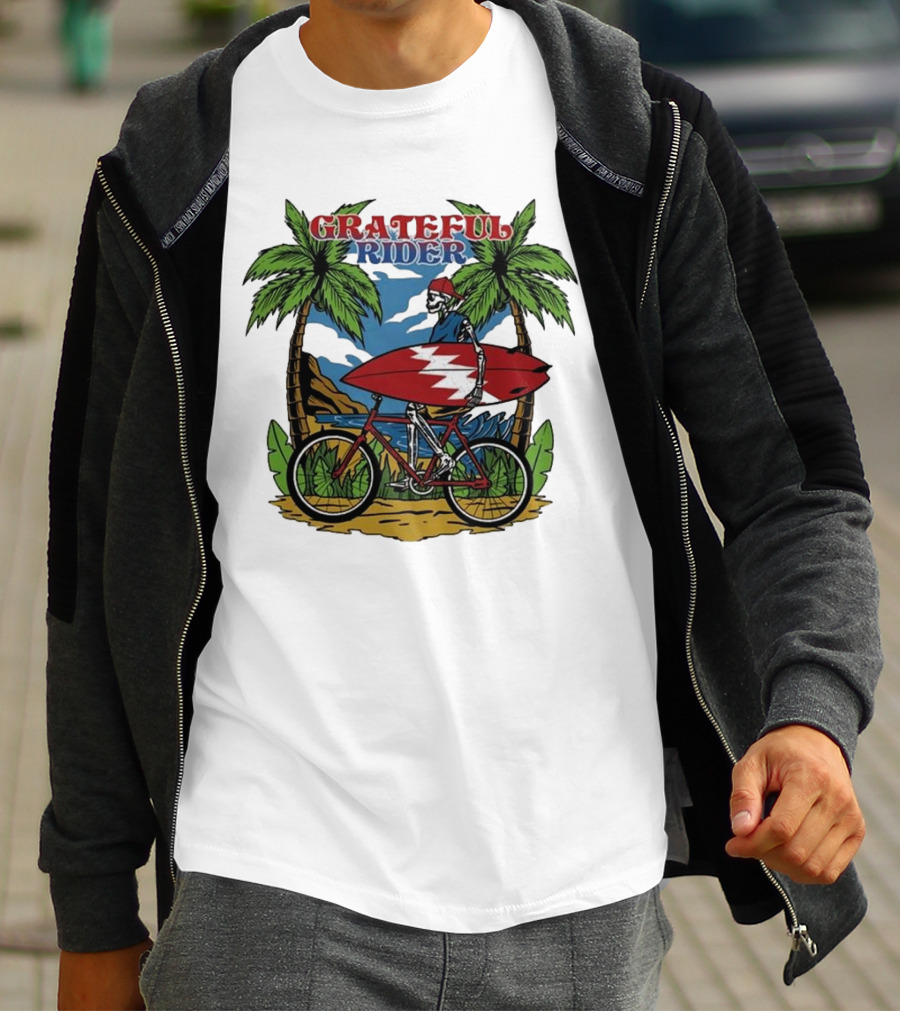 Grateful Rider Skeleton Beach Cruiser With Surfboard And Palm Trees T-Shirt