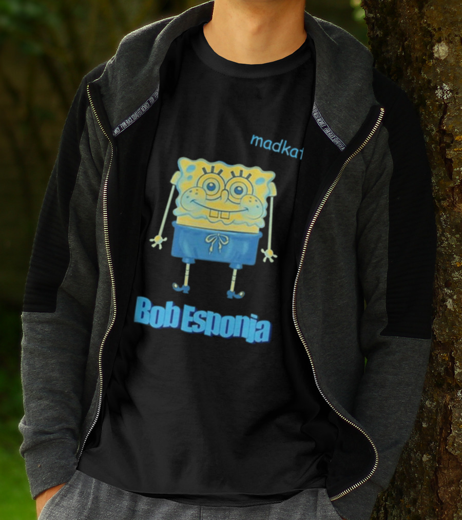 Madkat X Bob Esponja Collaboration Featuring Iconic Sponge Character T-Shirt