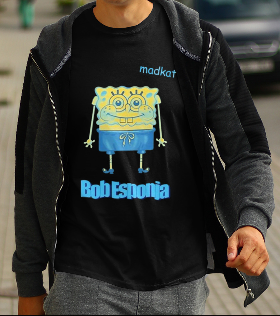 Madkat X Bob Esponja Collaboration Featuring Iconic Sponge Character T-Shirt