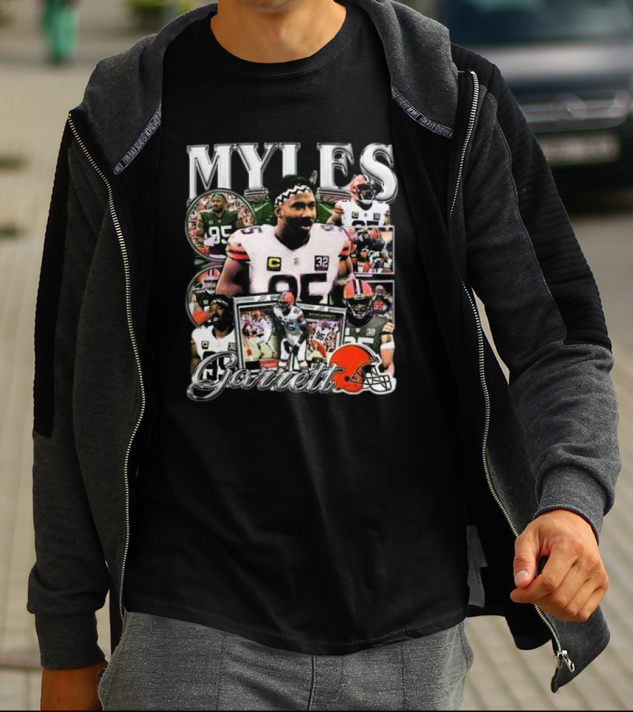 Myles Garrett 95 Cleveland Browns Vintage Collage T-Shirt