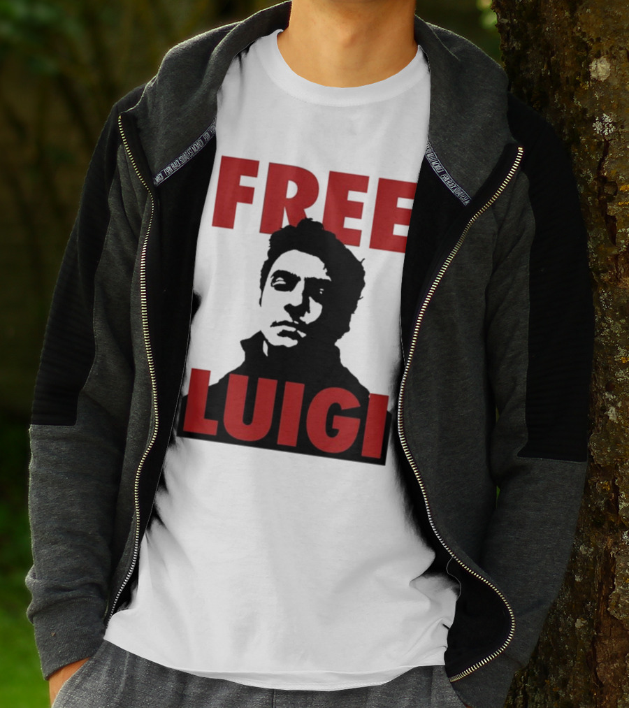 Free Luigi Mangione Bold Statement Iconic T-Shirt
