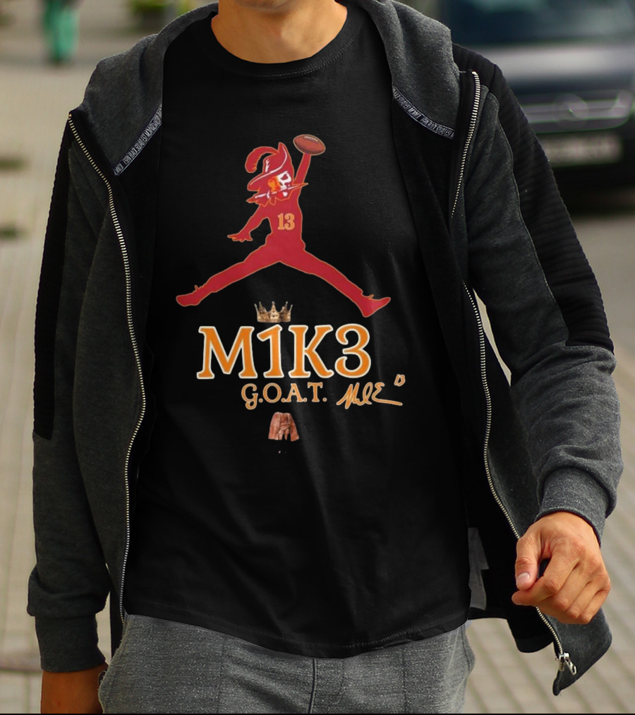 M1K3 G.O.A.T. Mike Evans 13 Buccaneers Signature Crown Football T-Shirt