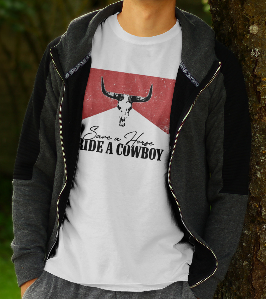 Cowboy Bull Skull Save A Horse Ride A Cowboy Retro Western T-Shirt