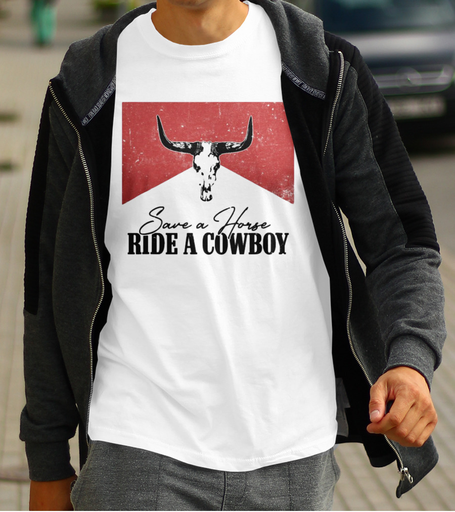 Cowboy Bull Skull Save A Horse Ride A Cowboy Retro Western T-Shirt
