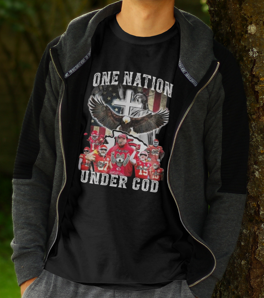 Kansas City Chiefs One Nation Under God 2025 Signatures Statue Of Liberty And Eagle T-Shirt