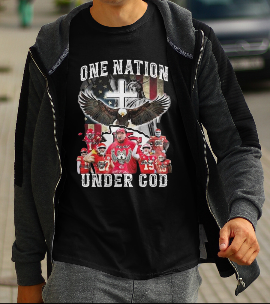 Kansas City Chiefs One Nation Under God 2025 Signatures Statue Of Liberty And Eagle T-Shirt