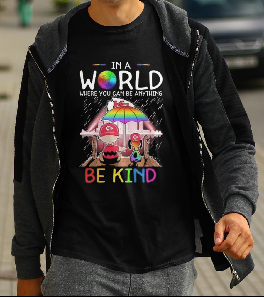 Kansas City Chiefs Snoopy Peanuts In A World Where You Can Be Anything Be Kind T-Shirt