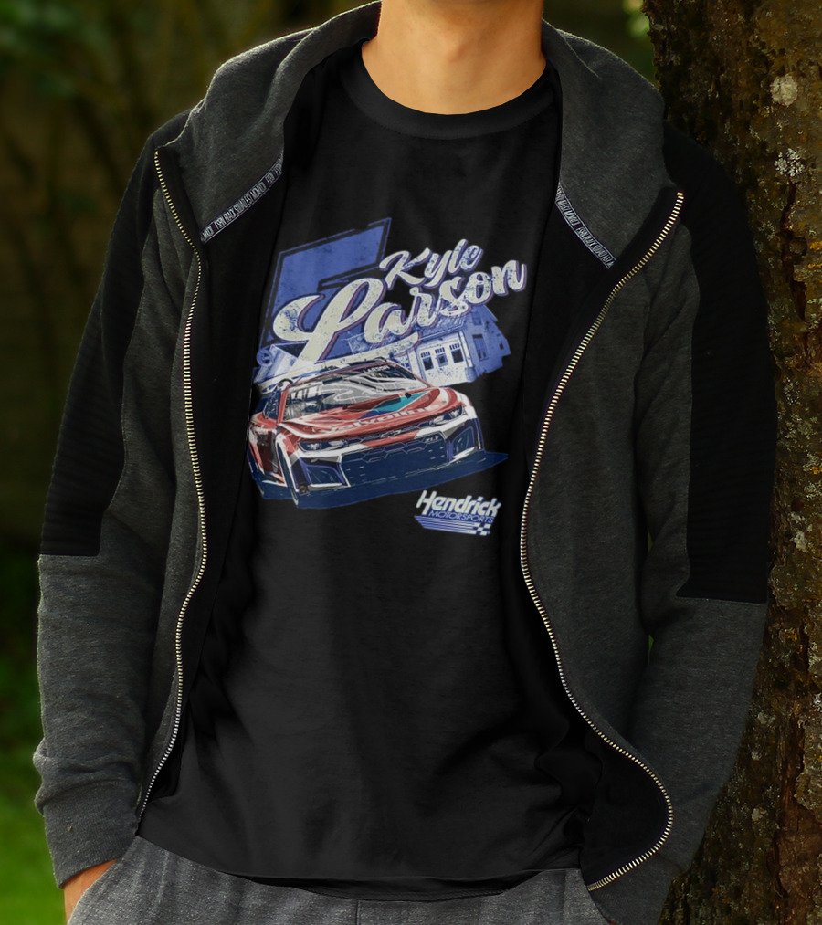 Kyle Larson Hendrick Motorsports Valvoline Racing Car T-Shirt
