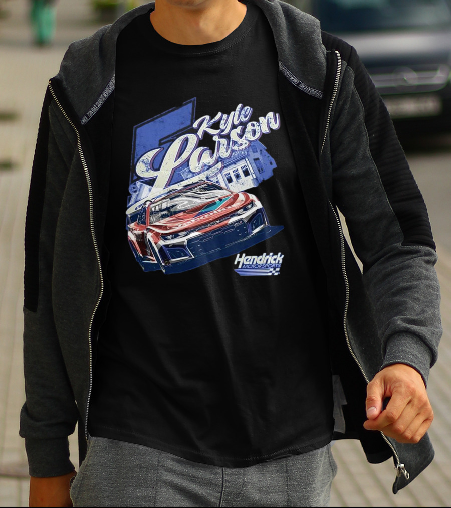 Kyle Larson Hendrick Motorsports Valvoline Racing Car T-Shirt