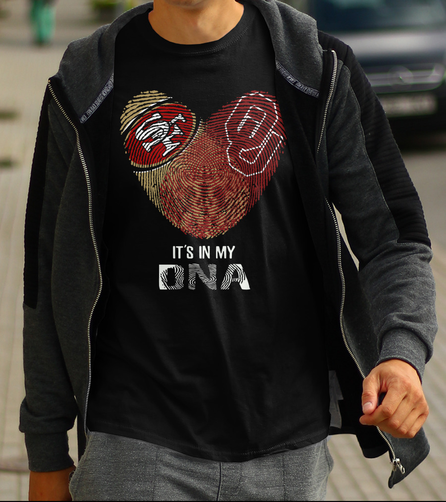 49ers Sooners It’s In My Dna Heart-Shaped Fingerprint With Logos T-Shirt