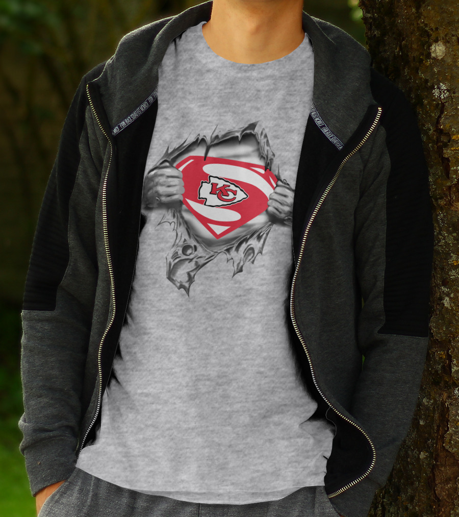 Kansas City Chiefs Super Logo Breakthrough T-Shirt