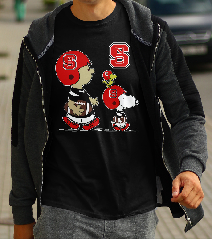 NC State Wolfpack Snoopy Football Helmet Peanuts Characters T-Shirt