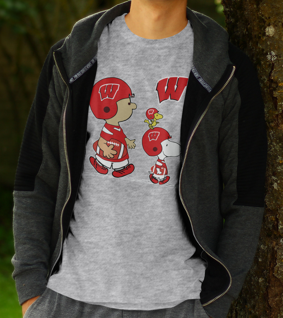 Wisconsin Badgers Snoopy Football Helmet Peanuts Characters Walking Together T-Shirt