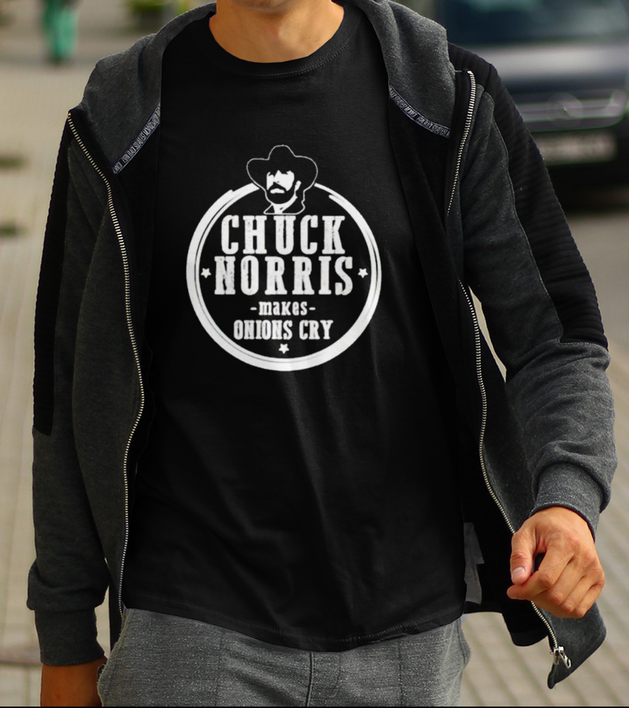 Chuck Norris Makes Onions Cry Cowboy Badge T-Shirt