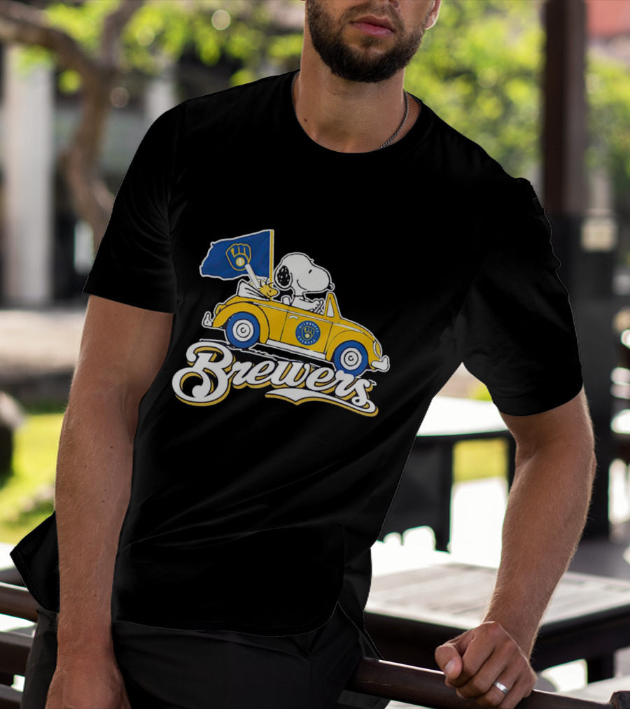 Snoopy And Woodstock Driving Car With Brewers Flag T-Shirt