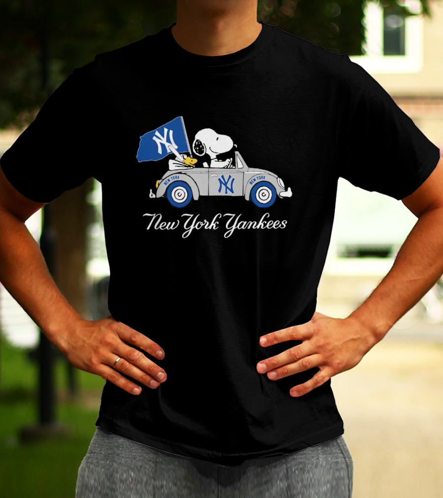 Snoopy And Woodstock Driving Car With New York Yankees Flag T-Shirt