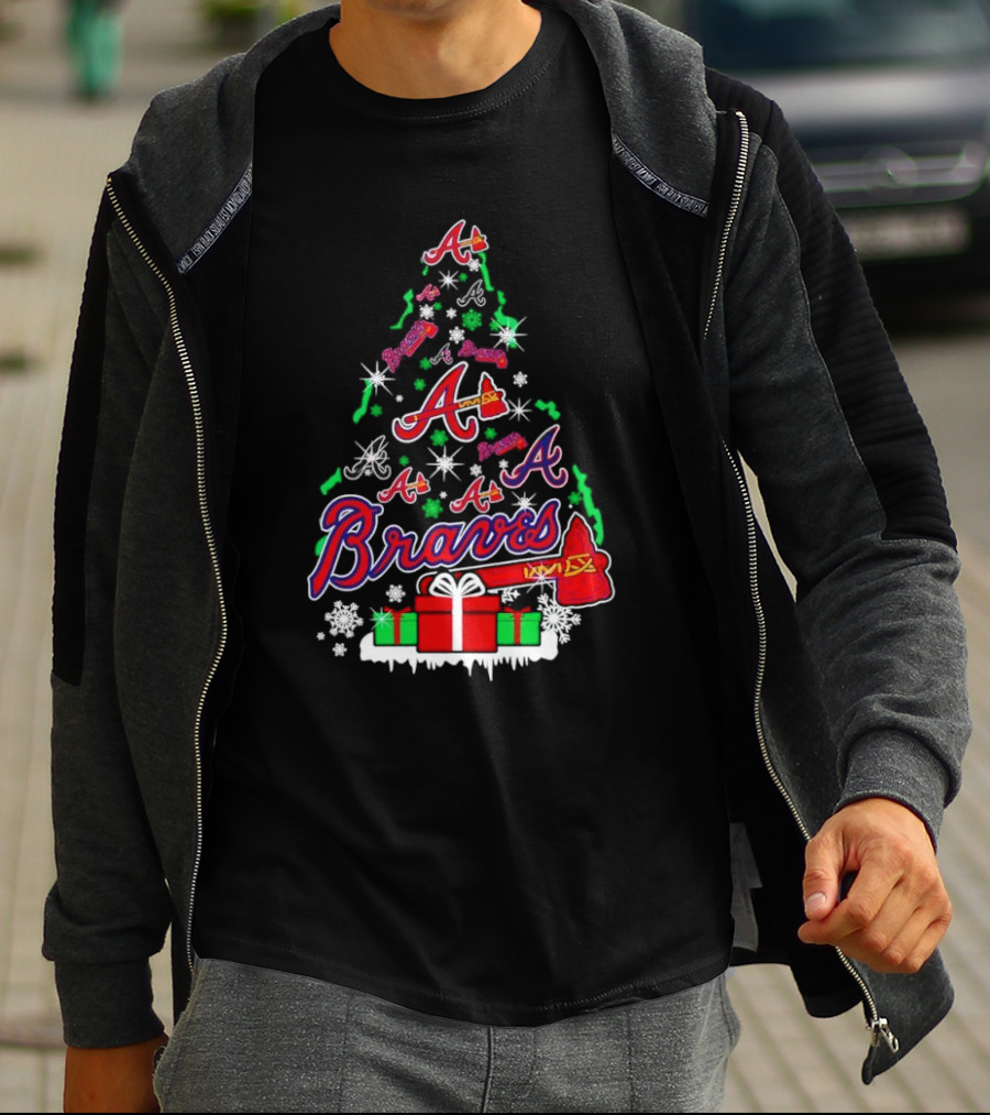 Christmas Tree Atlanta Braves Bravesword Santa Hat Baseball Snowflakes T-Shirt