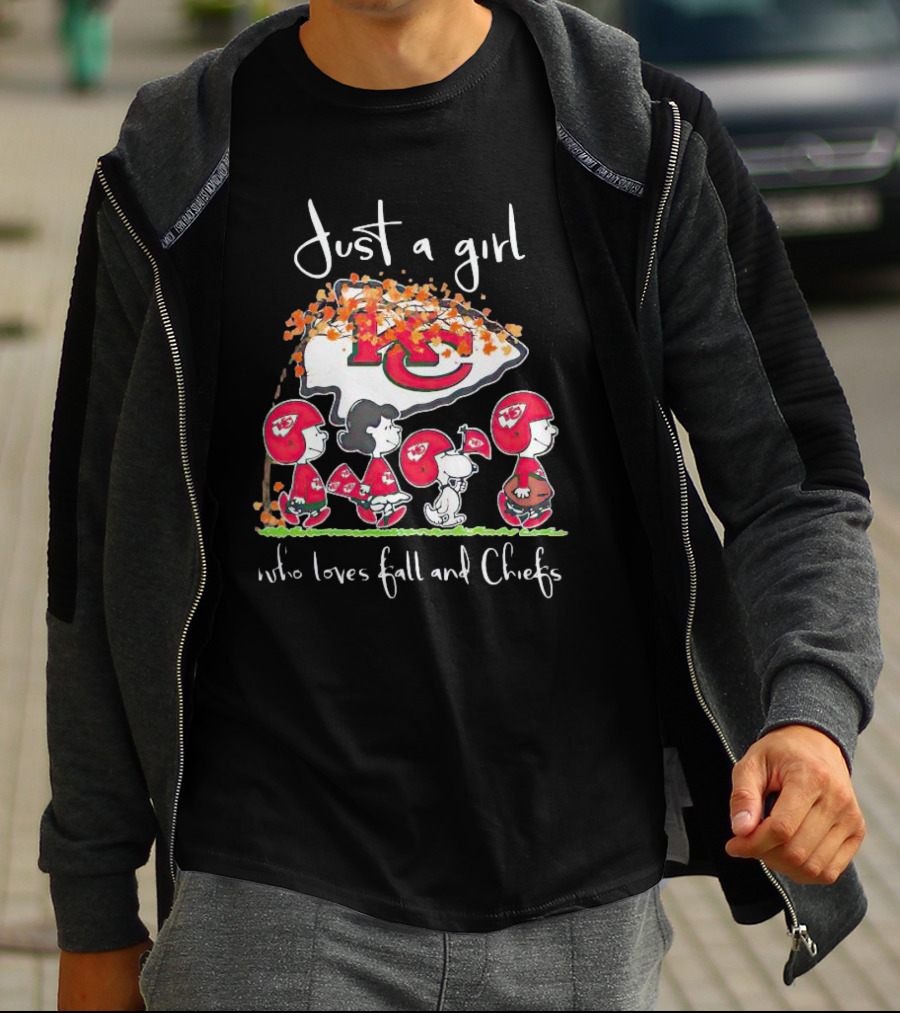 Just A Girl Who Loves Fall And Chiefs Peanuts Characters T-Shirt