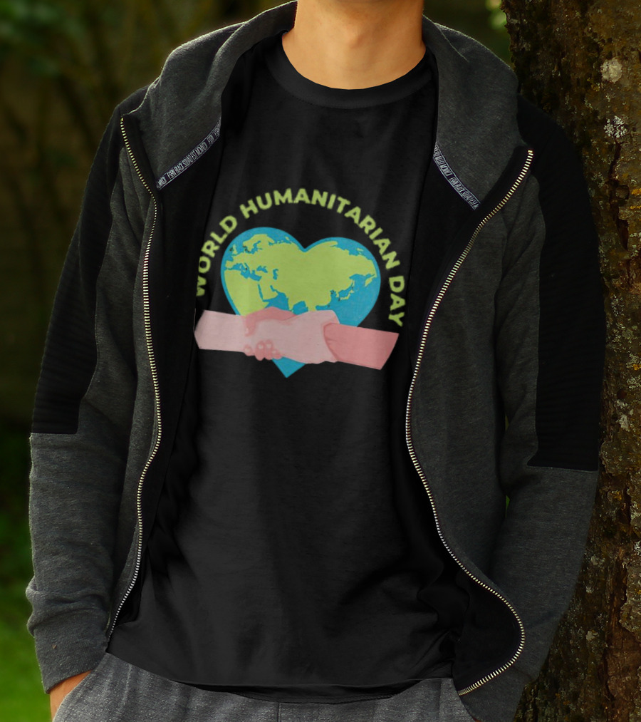World Humanitarian Day Heart-Shaped Globe And Handshake T-Shirt