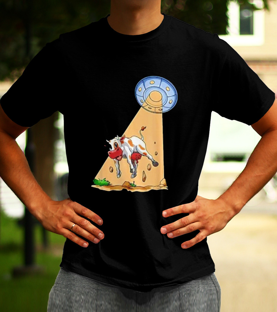 Cow Abduction UFO Alien Cow Abducted Beam Tractor T-Shirt