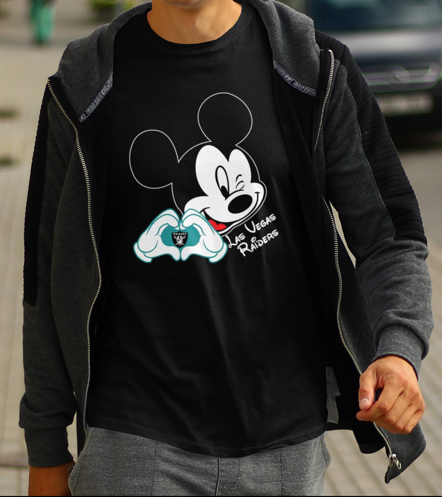 Mickey Mouse Heart Las Vegas Raiders NFL Team T-Shirt