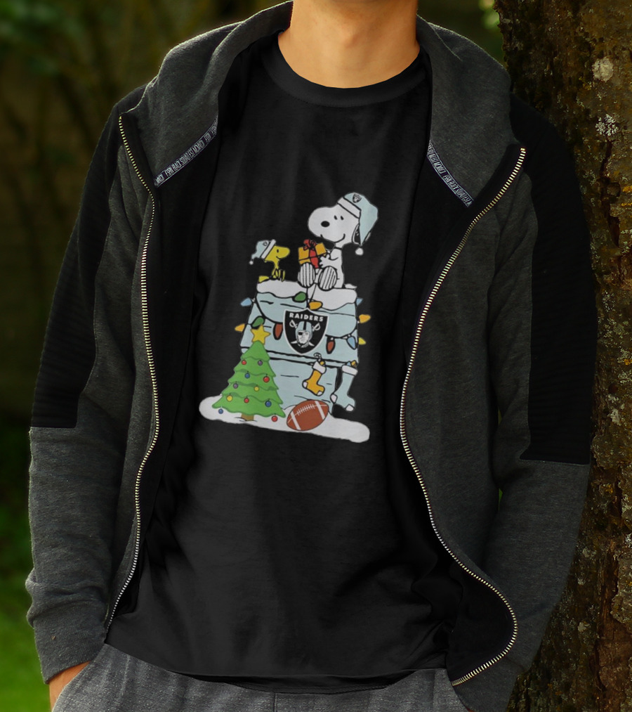 Raiders Snoopy Christmas With Doghouse Lights And Football T-Shirt