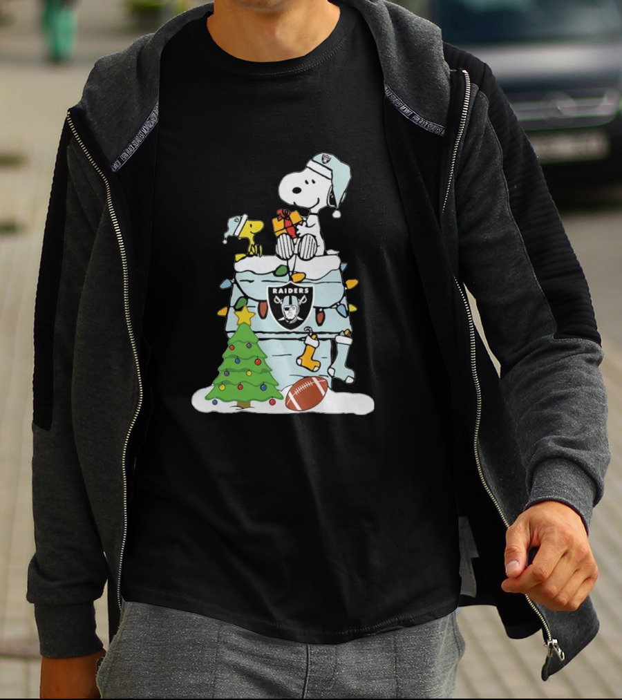 Raiders Snoopy Christmas With Doghouse Lights And Football T-Shirt