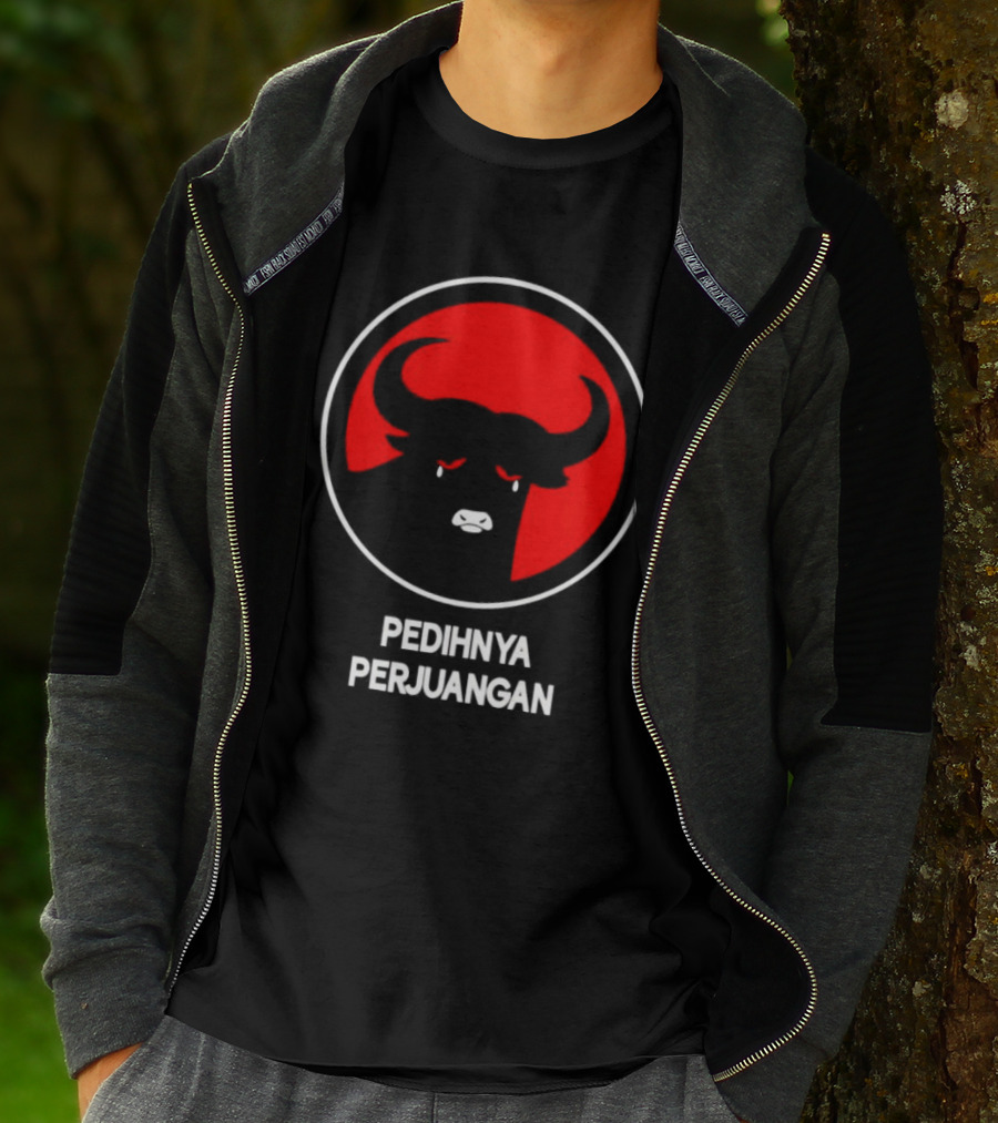 Pedihnya Perjuangan Red Bull Tears T-Shirt