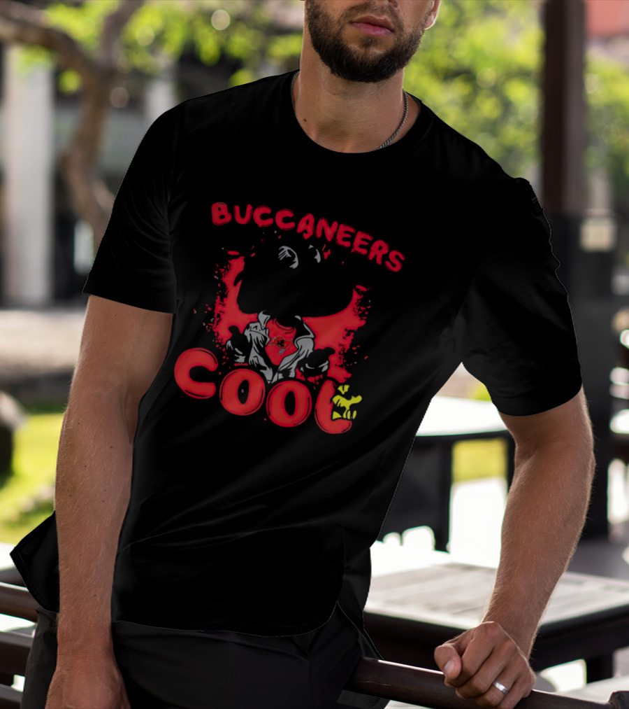 Buccaneers Snoopy And Woodstock Cool T-Shirt
