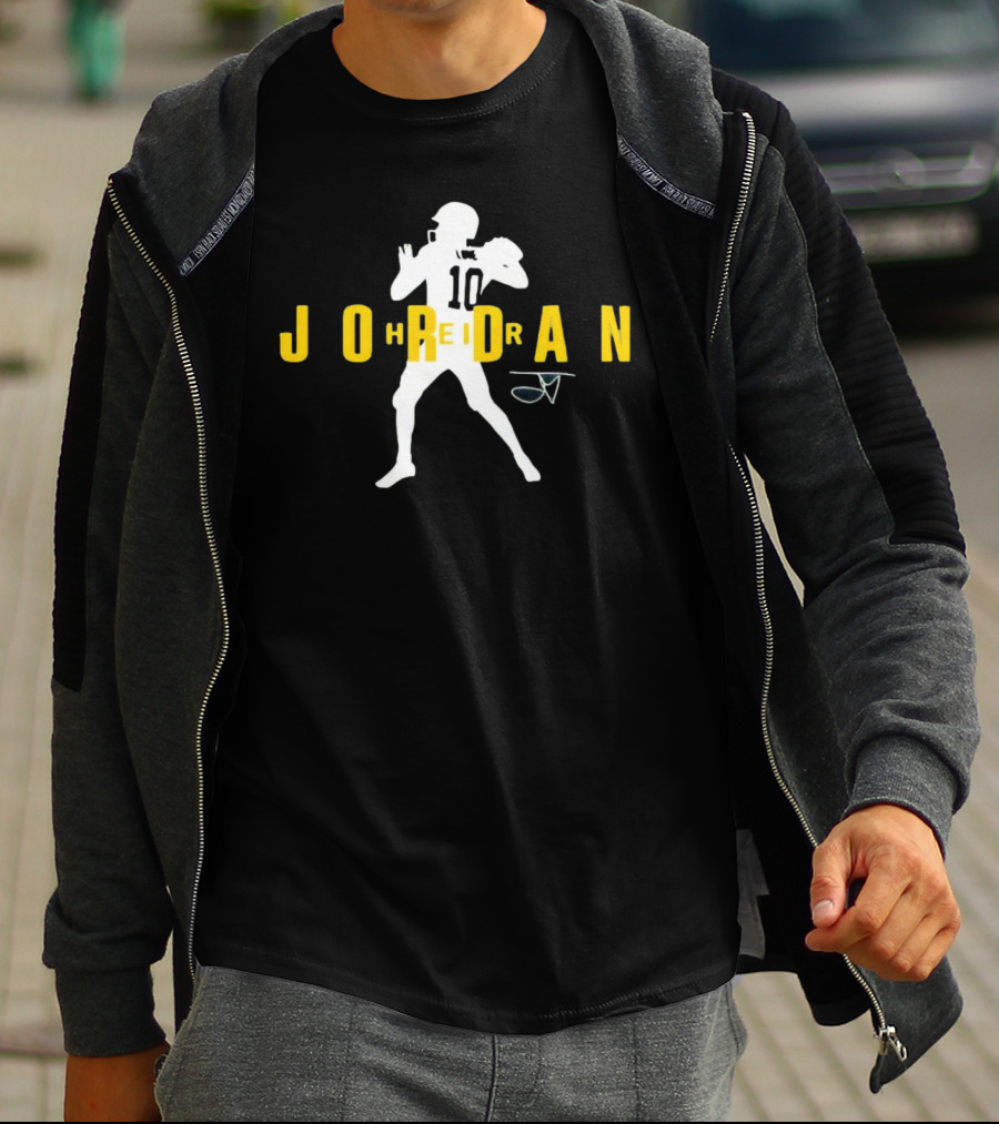Jordan Love Heir 10 Green Bay Packers Signature T-Shirt
