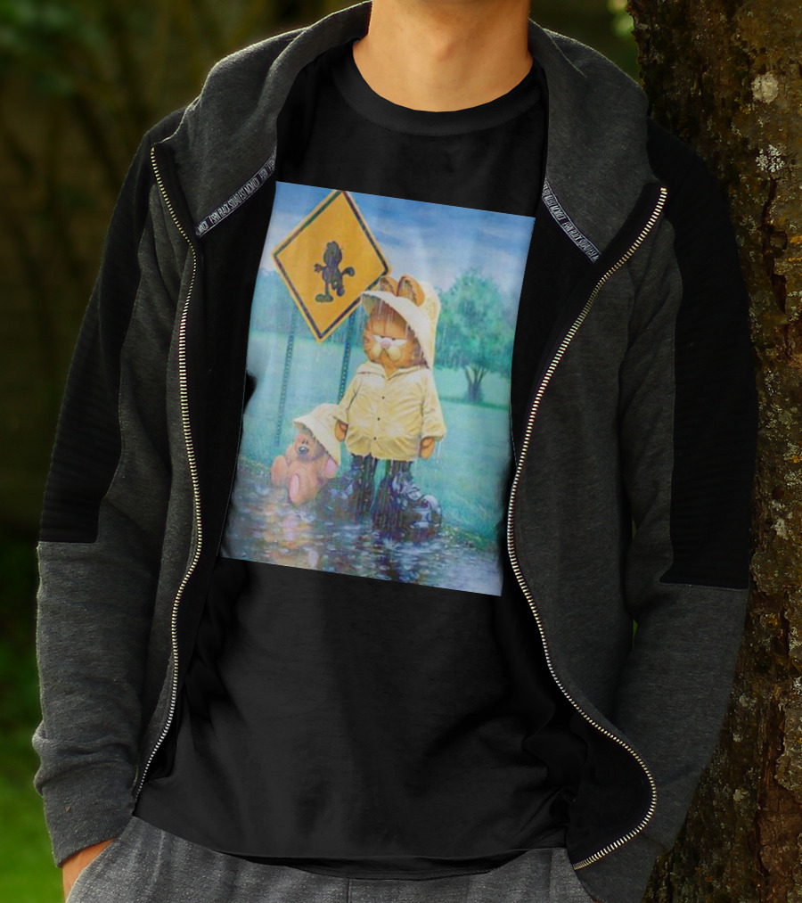 Garfield Rainy Day Yellow Jacket Relaxation T-Shirt