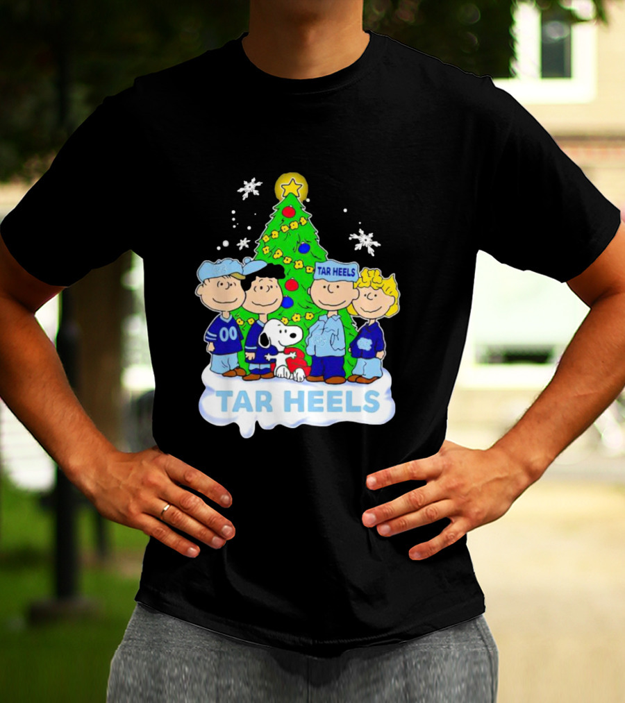 Tar Heels Peanuts Characters By Christmas Tree Holiday Scene T-Shirt