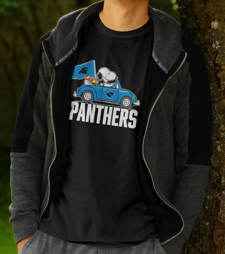 Snoopy And Woodstock Driving Car Panthers Flag T-Shirt