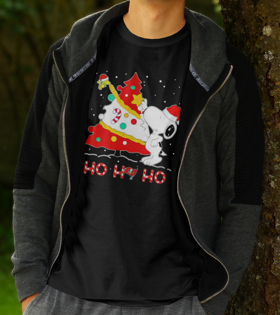 Snoopy And Woodstock Ho Ho Ho Christmas Tampa Bay Buccaneers T-Shirt