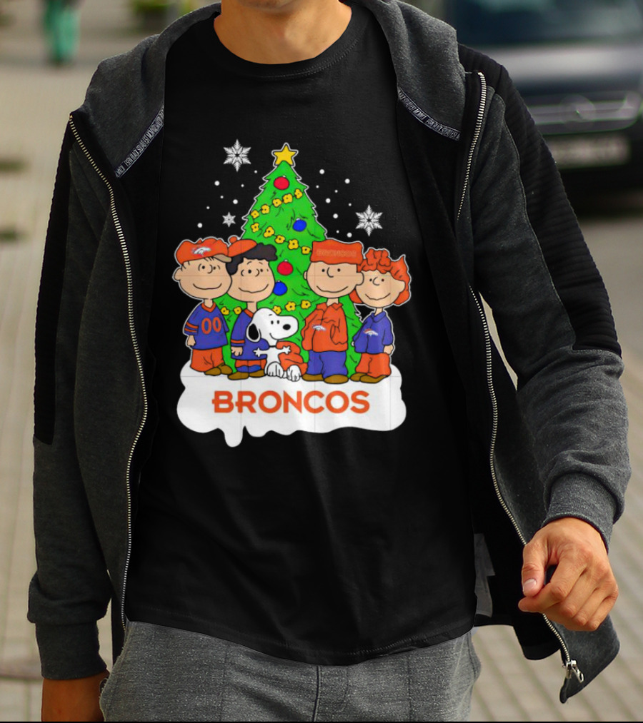 Peanuts Characters Denver Broncos Christmas Tree Scene T-Shirt