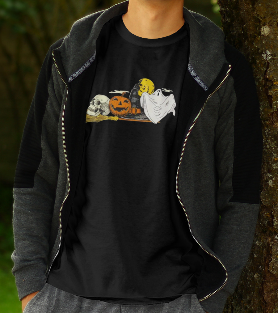 SpooKY Halloween Vintage Skull Pumpkin Ghost Witch Hat Moon Scene T-Shirt