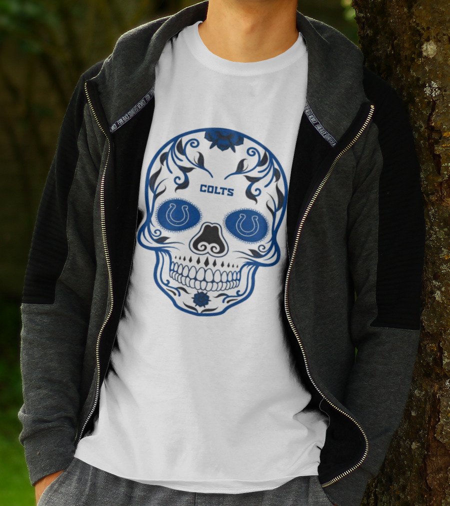 Colts Blue Decorative Skull With Horseshoe Motif T-Shirt
